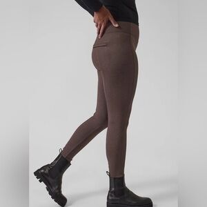 ATHLETA Delancey Herringbone Tight‎ Legging A Chevron Delancey in Brown Sz Small